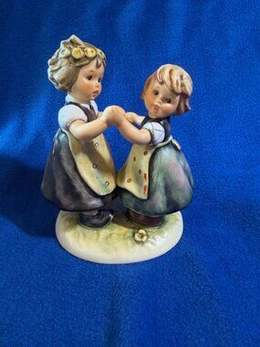 Hummel Spring Dance 5 1/4" Tall